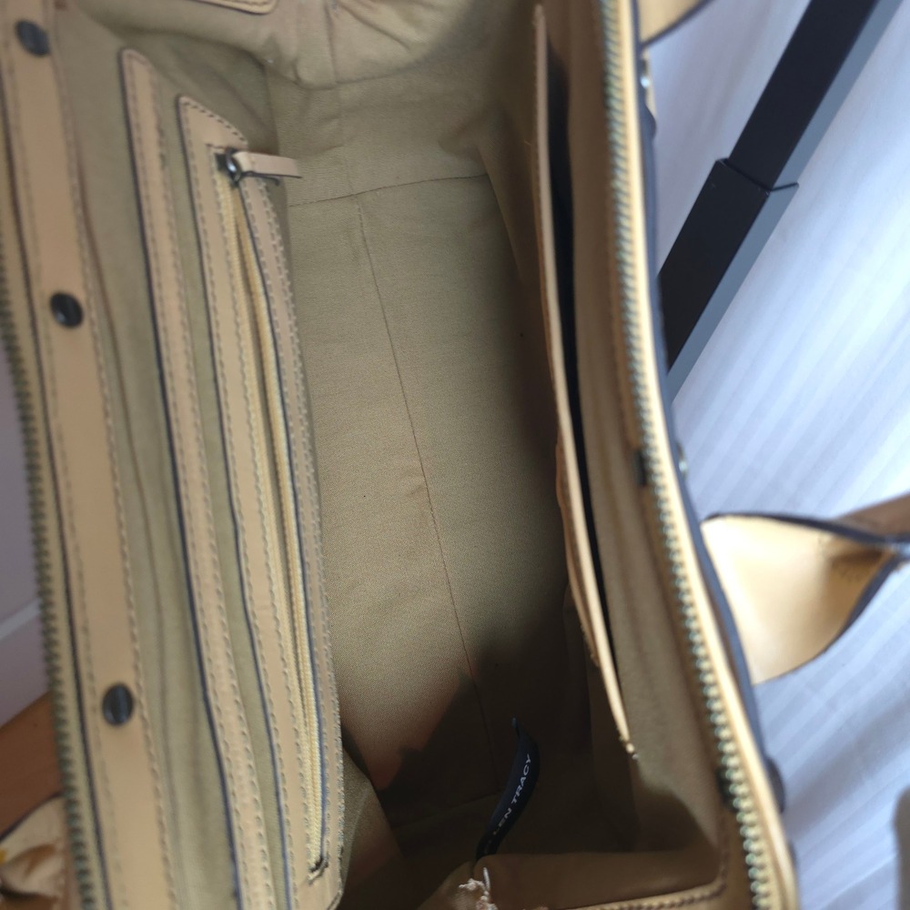 Ellen Tracy Doctor Satchel Camel Leather Structured Top Handle Work Bag Lock Key - Picture 9 of 16